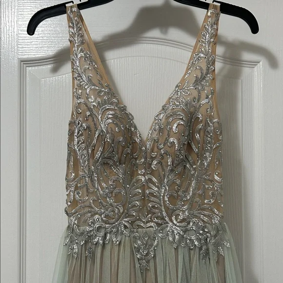 Gianni Bini Silver and nude Embellished Prom Dress - Picture 2 of 4